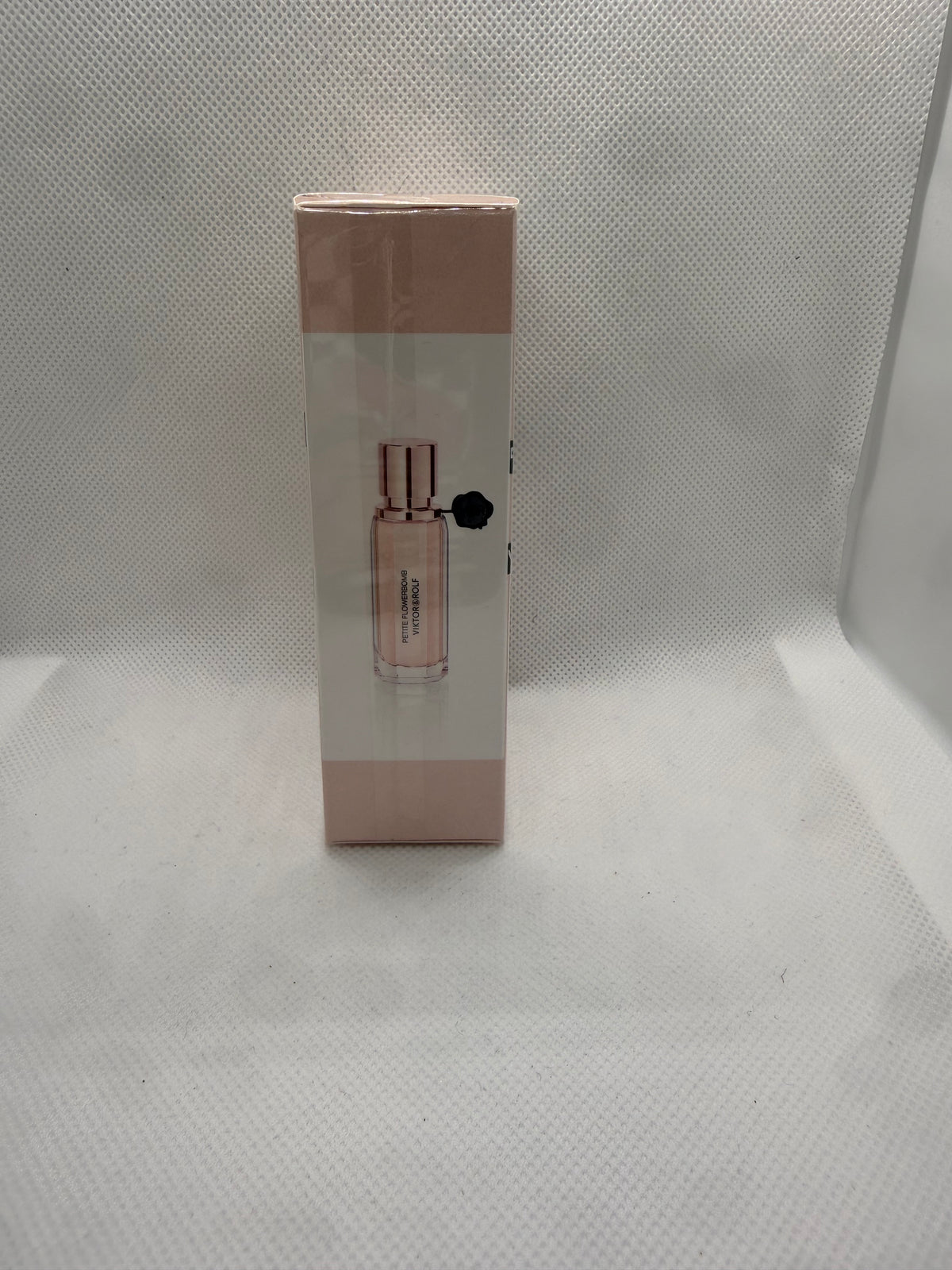 Viktor & Rolf Flowerbomb EDP .68oz(20mL)